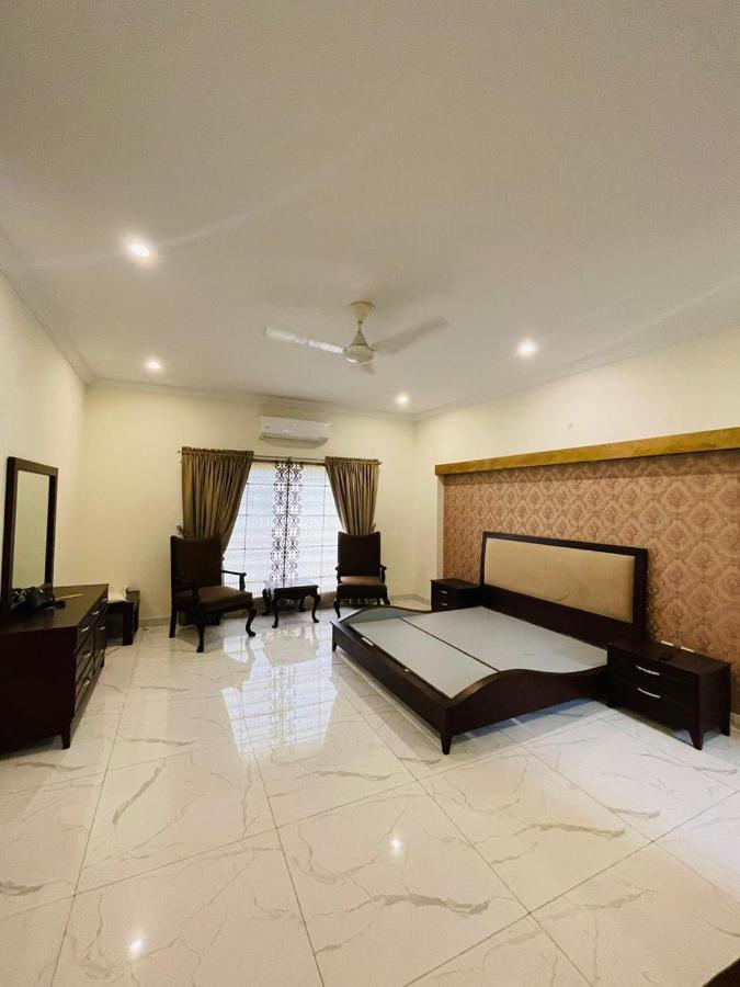 Hotel Ivy House à Rawalpindi Extérieur photo